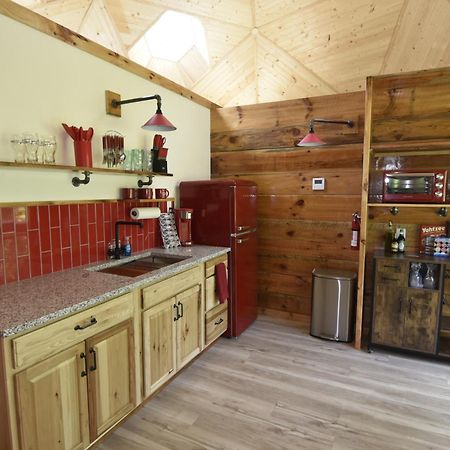 فيلا Natahala Glamping Red Dome #23 Topton المظهر الخارجي الصورة